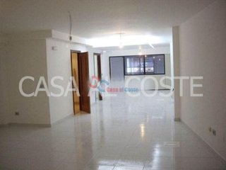 Local comercial en venta en Zona de Plaza de Barcelos en Pontevedra