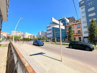 Local comercial en alquiler en Os Mallos - San Cristóbal en Coruña (A)