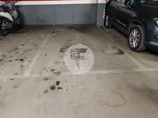 Garaje en venta en Centre - Col.legis Nous - Riera Seca en Mollet del Vallès