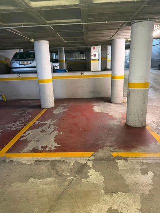 Garaje en alquiler en Santa Clara-Caputxins-Hospital en Vic