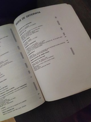 Libro consulta ciencias sociales de 8°