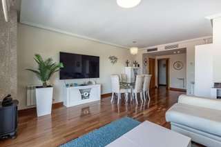 Piso en venta en Camino de Ronda - Rosaleda en Granada