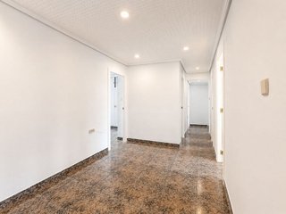 Piso en alquiler en Benicalap en Valencia