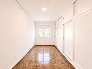 Piso en alquiler en Benicalap en Valencia