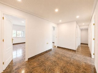 Piso en alquiler en Benicalap en Valencia