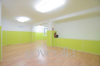 Local comercial en alquiler en Niño Jesús en Madrid