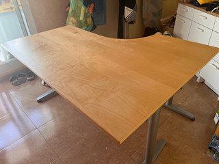 Mesa de escritorio madera y metal
