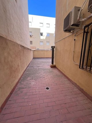 Piso en alquiler en Barrio Alto - San Félix - Oliveros - Altamira en Almería