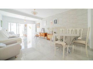Casa adosada en venta en Playa de los Locos en Torrevieja