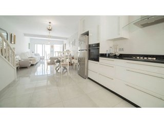 Casa adosada en venta en Playa de los Locos en Torrevieja