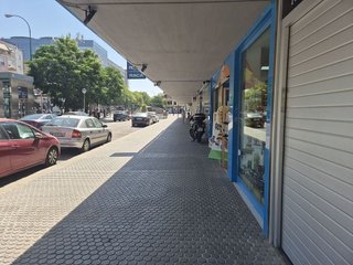 Local comercial en alquiler en Huerta del Pilar en Sevilla