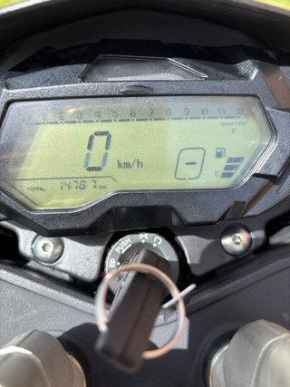 Moto Benelli BN 125cc Naked Roja