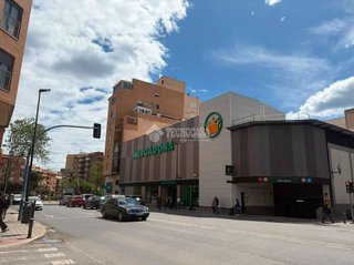 Local comercial en venta en Florida Alta en Alicante