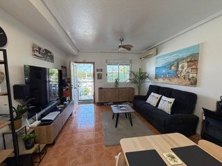 Casa adosada en venta en La Siesta - El Salado - Torreta en Torrevieja