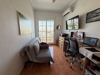Casa adosada en venta en La Siesta - El Salado - Torreta en Torrevieja