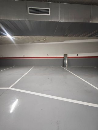 Garaje en venta en Centre en Badalona