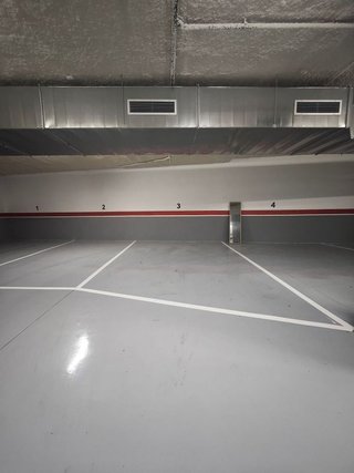 Garaje en venta en Centre en Badalona