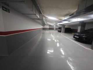 Garaje en venta en Centre en Badalona