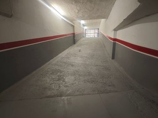 Garaje en venta en Centre en Badalona