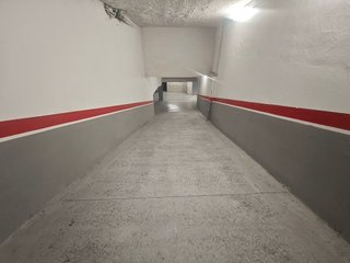 Garaje en venta en Centre en Badalona