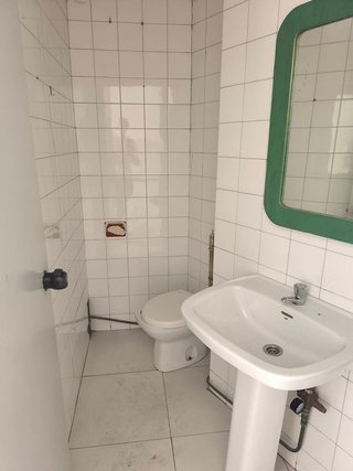 Local comercial en alquiler en Plaza España - Villa Pilar - Reyes Católicos - Vadillos en Burgos