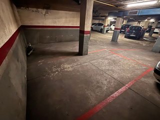 Garaje en venta en Centre en Cornellà de Llobregat