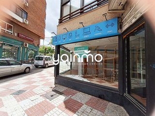 Local comercial en alquiler en Peñamefecit - Avda Barcelona en Jaén