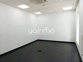 Local comercial en alquiler en Avda de Madrid - Pº de la Estación en Jaén