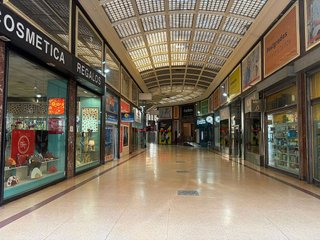 Local comercial en venta en Palacio en Madrid