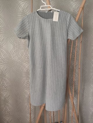 Vestido gris Stradivarius nuevo s