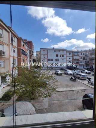 Piso en alquiler en Polígono Cartuja – La Paz en Granada