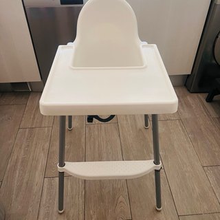 Trona Ikea  19e  Practicamente nueva