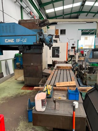 Fresadora CNC CME 02