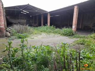 Nave industrial en venta en Castuera