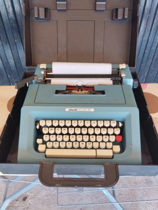 Olivetti maquina de escribir