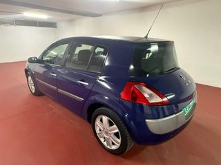 Renault  Megane  1.5dci 80cv  5vel Manual