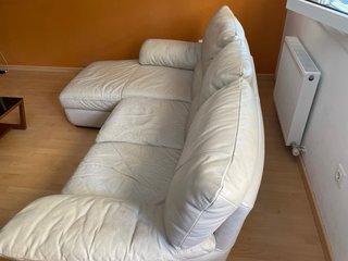 Sofá chaise longue piel beige negociable