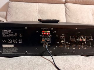 Home Cinema Yamaha SR300 con altavoz
