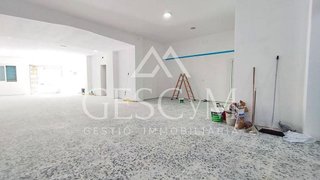 Local comercial en alquiler en Les Planes en Sant Joan Despí