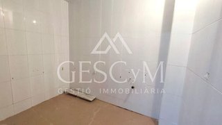 Local comercial en alquiler en Les Planes en Sant Joan Despí