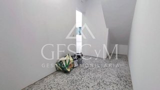 Local comercial en alquiler en Les Planes en Sant Joan Despí