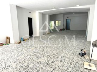 Local comercial en alquiler en Les Planes en Sant Joan Despí