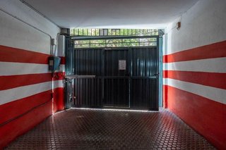Garaje en venta en Camino de Ronda - Rosaleda en Granada
