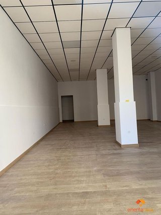 Local comercial en venta en Almendralejo