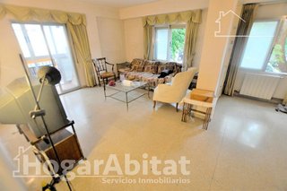 Piso en venta en Marxalenes en Valencia