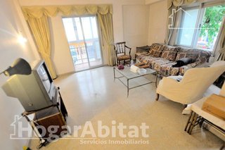 Piso en venta en Marxalenes en Valencia