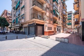 Piso en venta en Camino de Ronda - Rosaleda en Granada