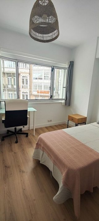 Piso en alquiler en Ensanche - Sar en Santiago de Compostela