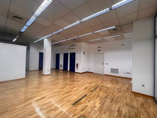 Local comercial en alquiler en Universidad en Ciudad Real