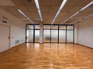 Local comercial en alquiler en Universidad en Ciudad Real